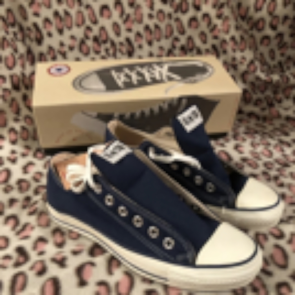 Converse Low Top Sneakers